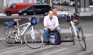 Paul cycling in New York. A ride around Manhattan and across the Brooklyn Bridge is the sum total of our collective Stateside cycling.